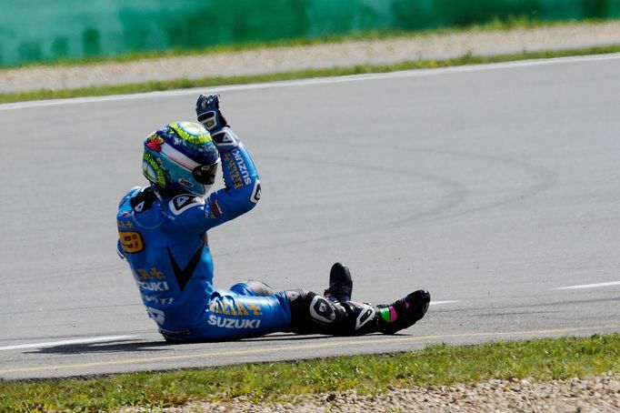 Motocyklista Alvaro Bautista ze Španělska na GP České republiky v Brně 2011.