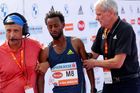 Etiopan slavil maratonské vítězství a 15 000 eur jen hodinu. Měl příliš tlusté boty