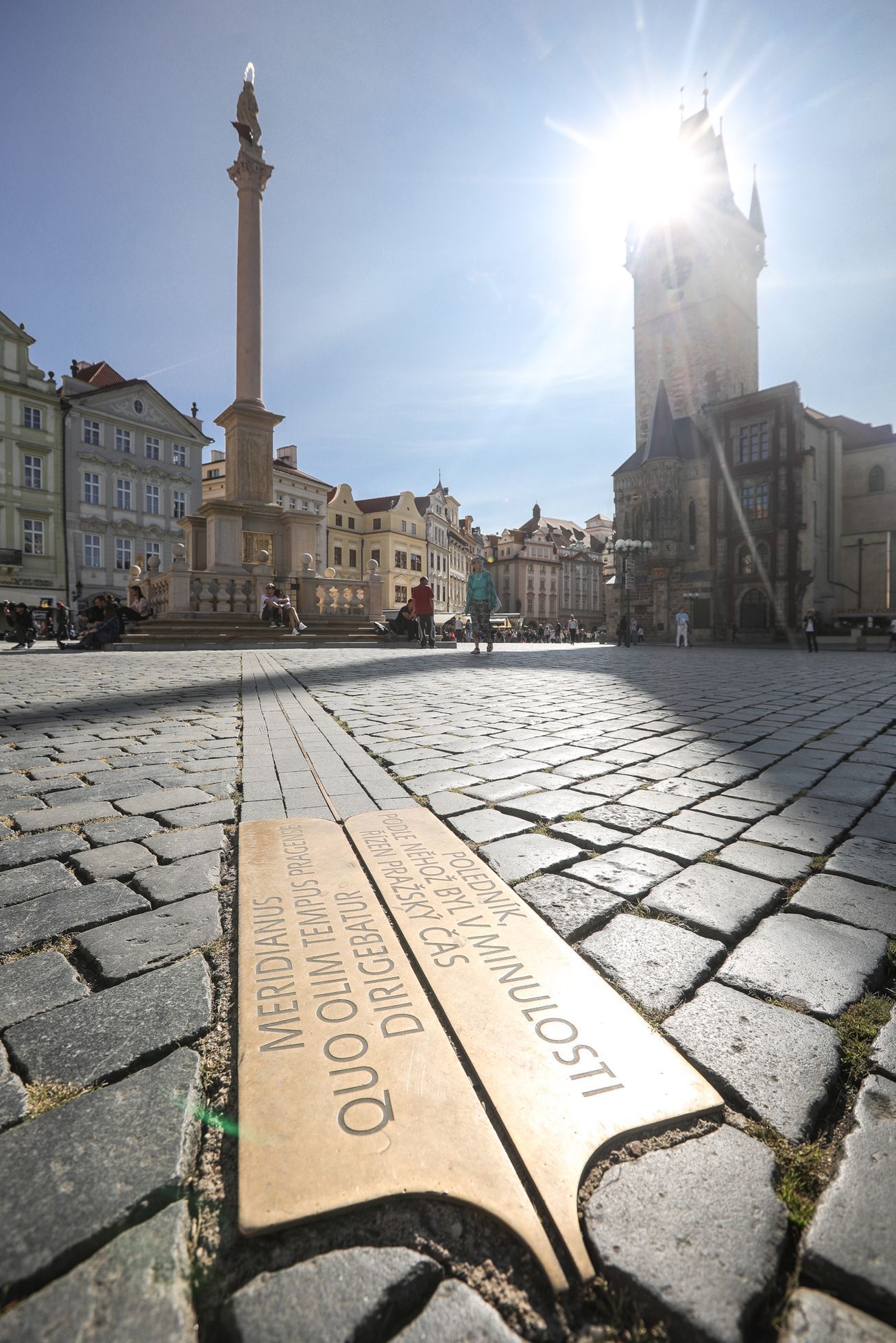 Staroměstské náměstí, Praha - Pražský poledník