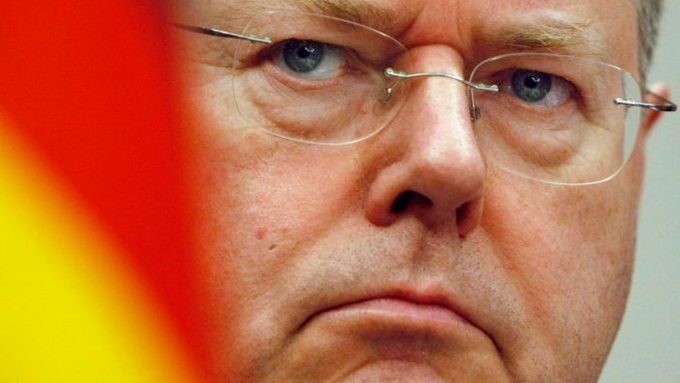 Požadavek německého ministra Peera Steinbrücka zařadit Švýcarsko na černou listinu daňových rájů pobouřil.