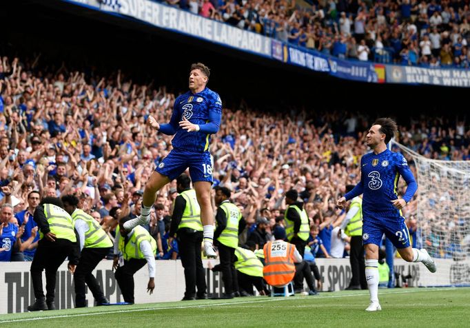 Soccer Football - Premier League - Chelsea v Watford - Stamford Bridge, London, Britain - May 22, 2022   Chelsea's Ross Barkley celebrates scoring their second goal. REUT