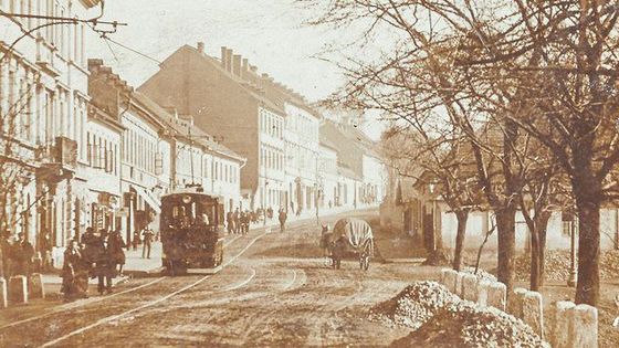 Tenkrát ve Vysočanech. Čtvrť slavných továren, rozmach nezastavilo ani bombardování