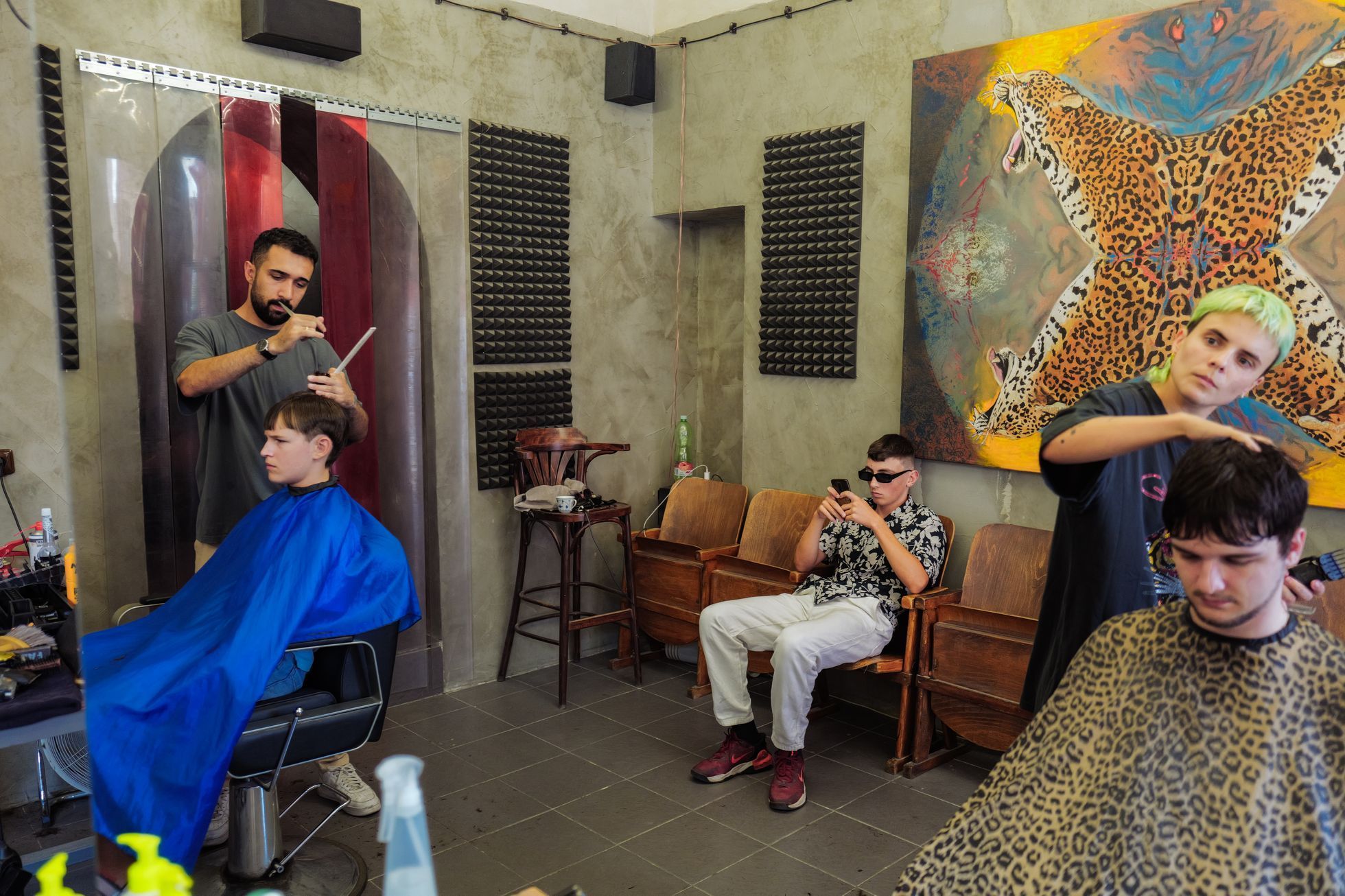 kabinet holicu, tom holic