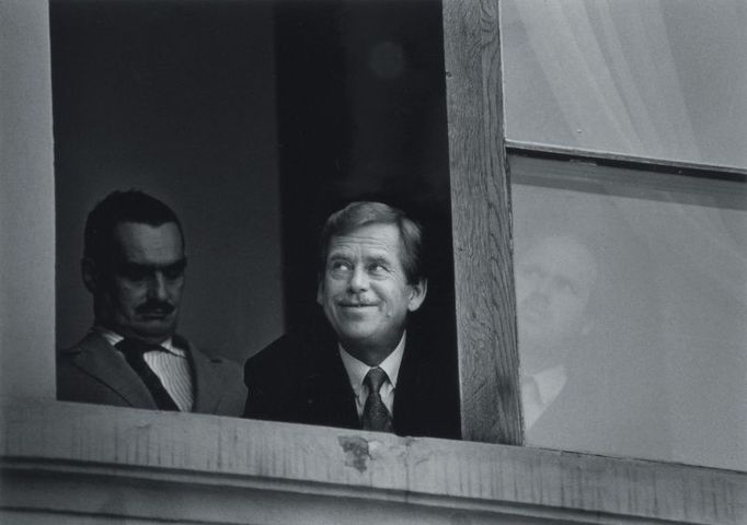 Tak nám to tu končí, kníže... Ze série Václav Havel - prezident a človek, 1989 - 2002.