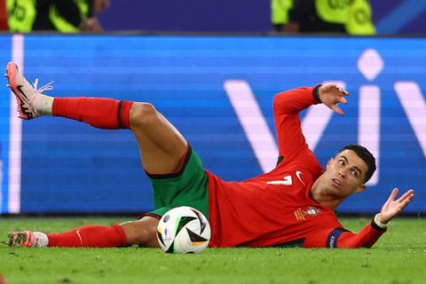 Portugalsko - Francie 0:0, na penalty 3:5. Francouzi postupují do semifinále