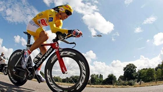 Sastre nakročil k triumfu na Tour de France