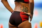 Atletická extravagance: Piercing, tetování i bláznivé číro
