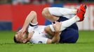 Zraněný Eric Dier v zápase kvalifikace ME 2020 Anglie - Česko.