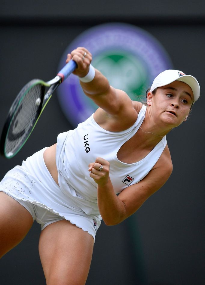 Ashleigh Bartyová v osmifinále Wimbledonu 2021