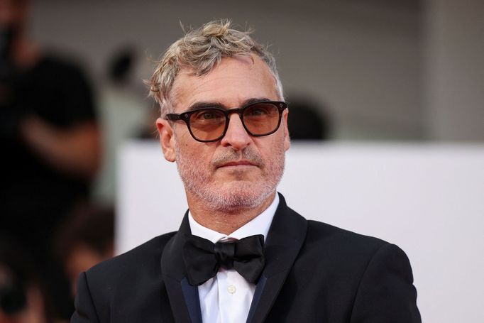 Herec Joaquin Phoenix na benátském festivalu.