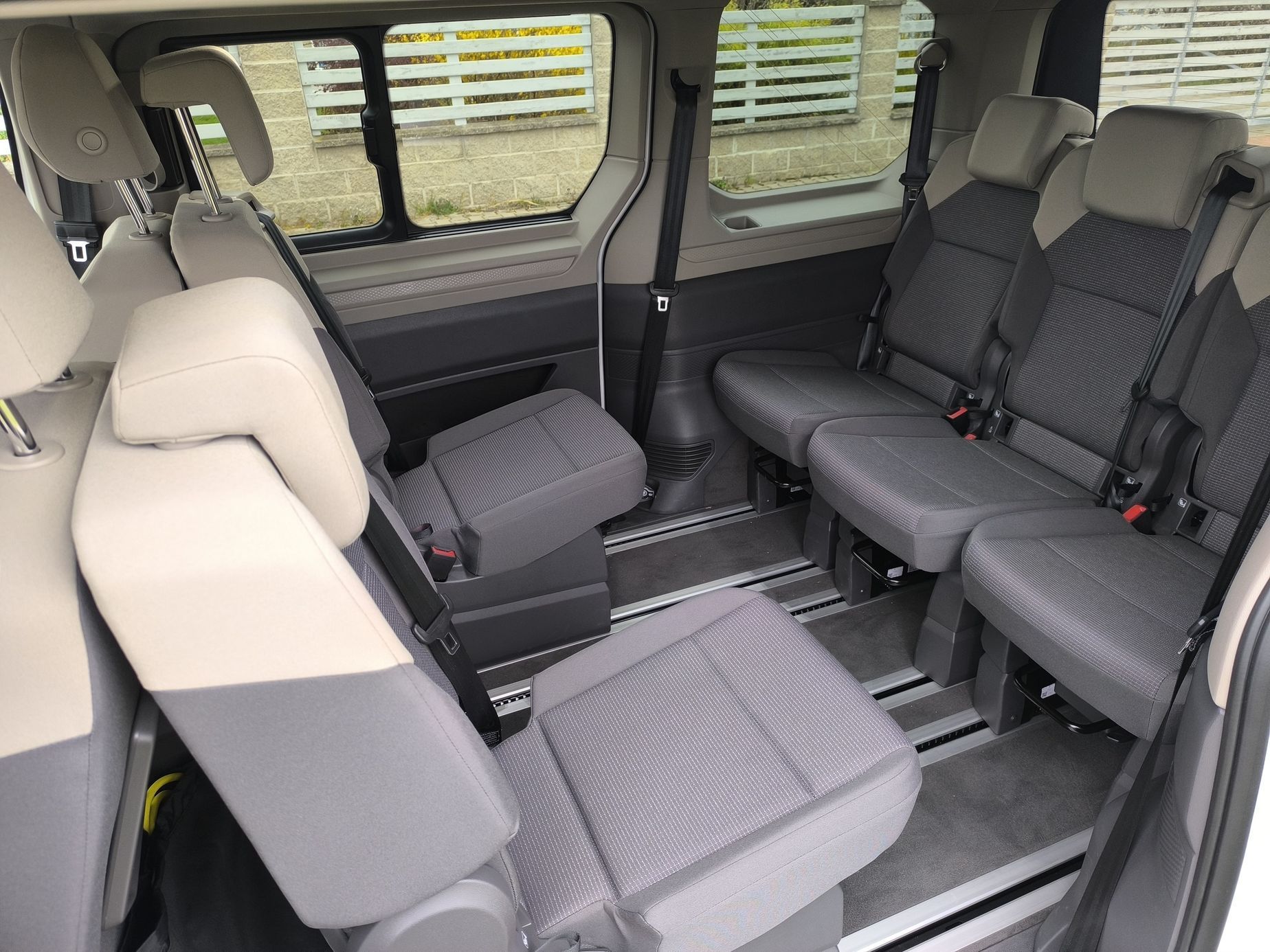 Volkswagen Multivan plug-in 2025