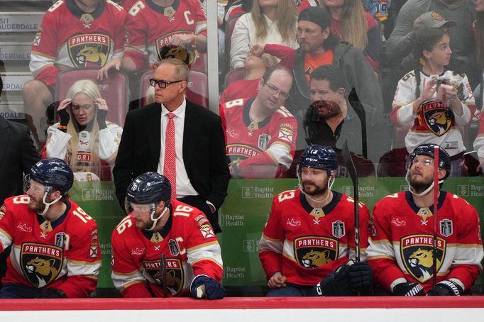 Hlavní trenér Floridy Paul Maurice ve finále Stanley Cupu 2025