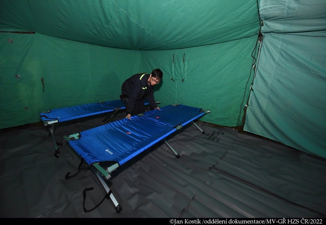 stanové městečko uprchlíci z Ukrajiny Trója provizorní ubytování