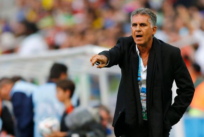 Iran's coach Carlos Queiroz gestures during the 2014 World Cup Group F soccer match between Iran and Nigeria at the Baixada arena in Curitiba June 16, 2014. REUTERS/Ivan