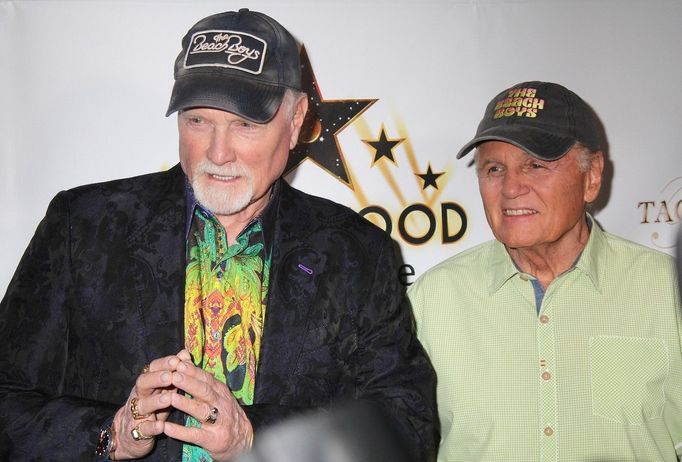 Bruce Johnston a Mike Love