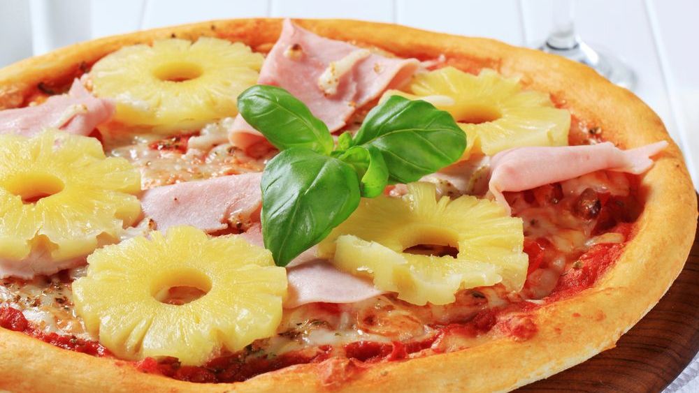 Pizza Hawai je oproti té s cereálními kroužky pro Italy slabý odvar.