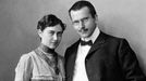 Carl Gustav Jung se svojí ženou Emmou Rauschenbachovou, která byla rovněž psychoanalytičkou. Vzali se v roce 1903 a měli spolu pět dětí.