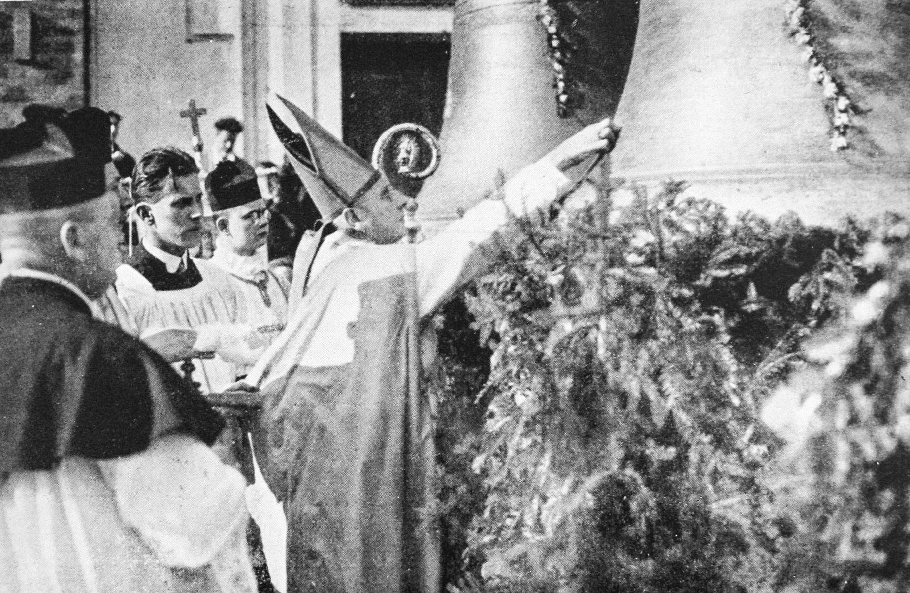 Kostel Nejsvětějšího srdce Páně, Praha, Vinohrady, Náměstí Jiřího z Poděbrad, historie, stavba, Domácí