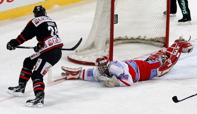 Spengler Cup: Dominik Hašek vs. Jean-Pierre Vigier