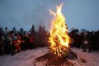 Rusové upalovali Maslenici, symbol zimy