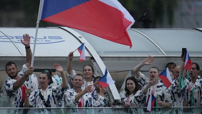 Zahajovací ceremoniál OH 2024 - Česká výprava na lodi