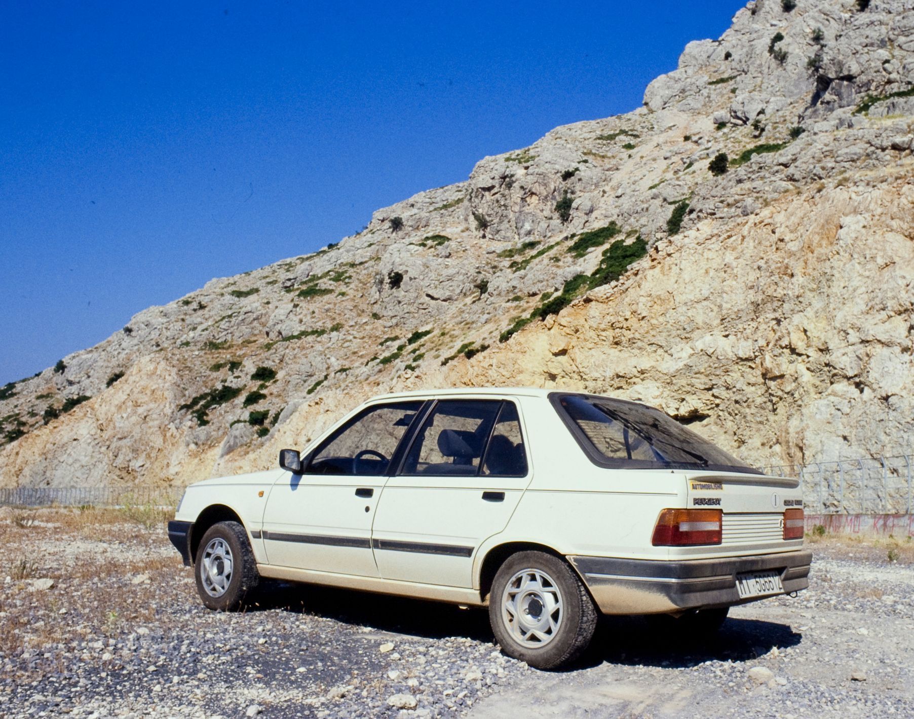 Peugeot 309