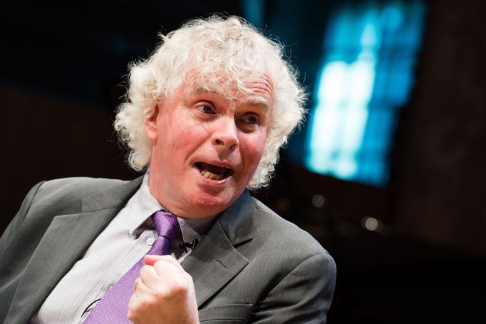 Sir Simon Rattle na zahájení sezony London Symphony Orchestra.