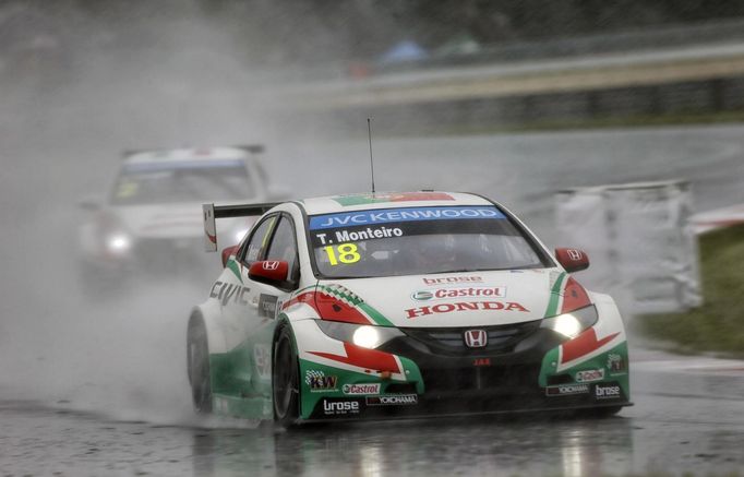 WTCC 2013: Tiago Monteiro, Honda Civic WTCC