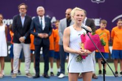 Siniaková rok po pařížské pohádce okouzlila Polsko a poslala rýpavý vzkaz Američanům