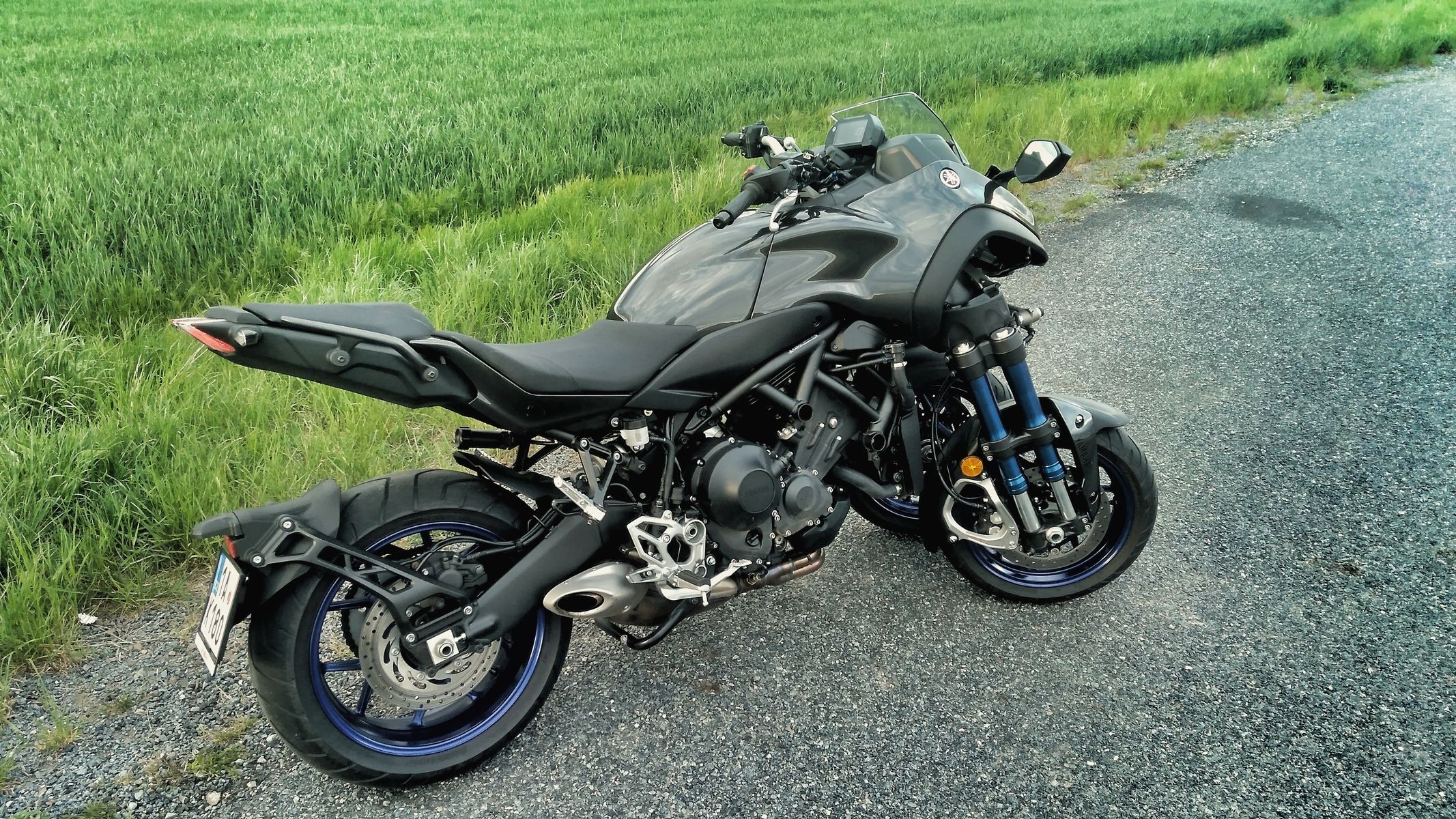 Yamaha Niken: Lyžování Ve Třech Stopách. Test Tříkolové Zběsilosti Z ...