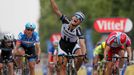 Marcel Kittel slaví vítězství na 21. etapě Tour de France 2014