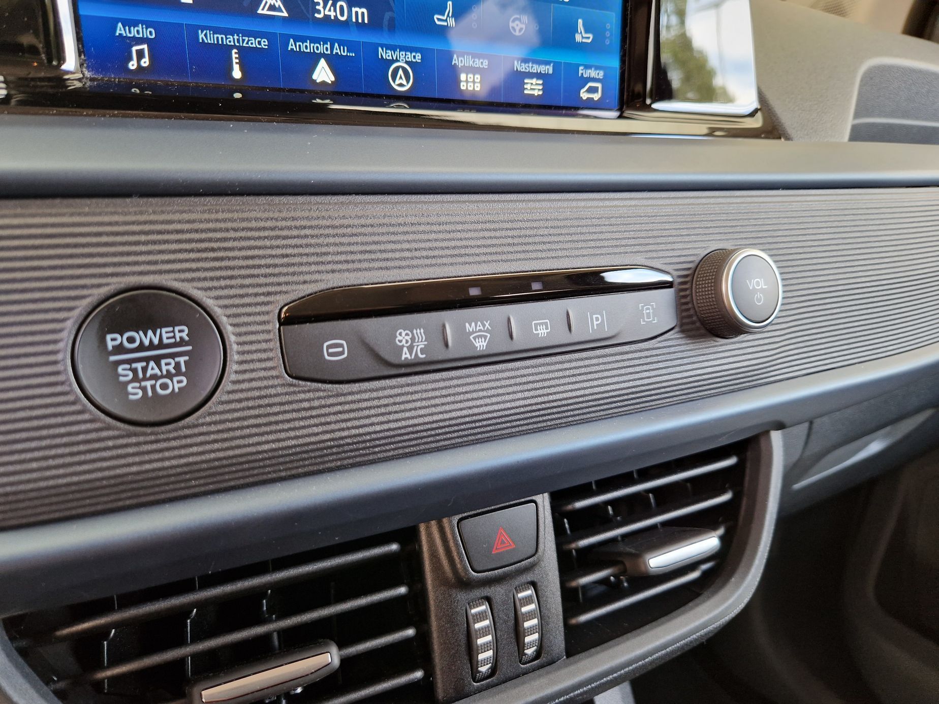 Ford Tourneo Courier Active test