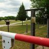 Běženci po přechodu srbsko-maďarské hranice u města Asotthalom