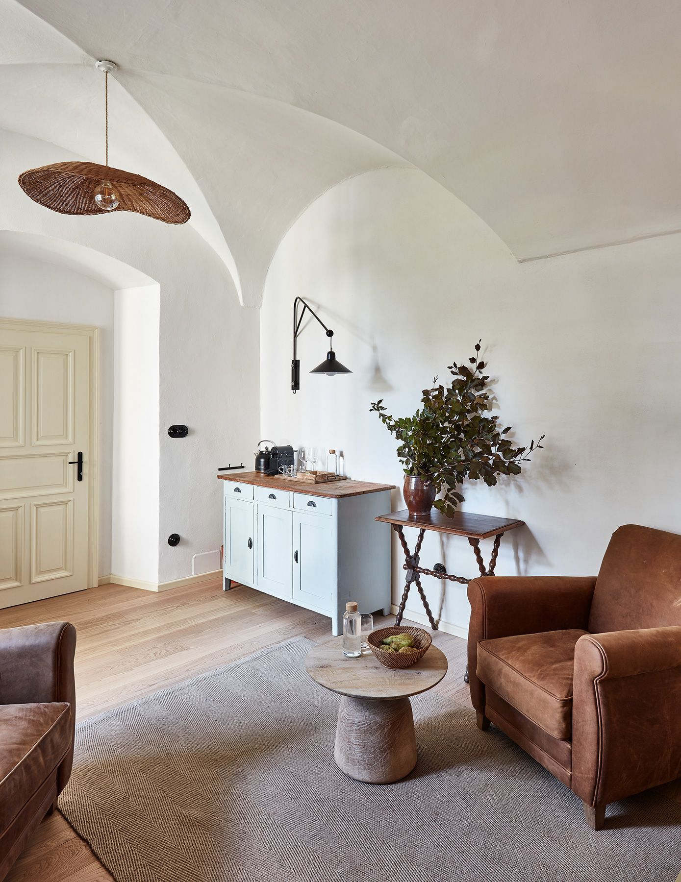 Zámek Žďár nad Sázavou ubytování apartmán u jelena pokoj křeslo komoda