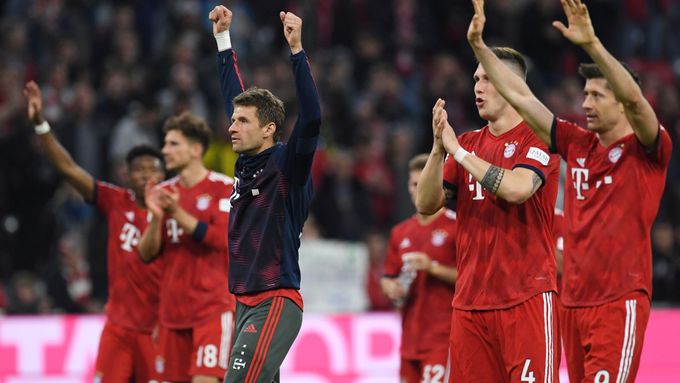 Fotbalisté Bayernu slaví jednoznačné vítězství nad Borussií