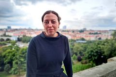"Část země je pokryta nebezpečnou sra*kou". Novinářka líčí, co zažila na Ukrajině