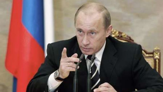 Vladimir Putin na poslední schůzce vlády v Kremlu