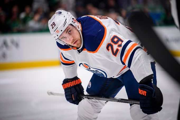 Útočník Leon Draisaitl z Edmontonu