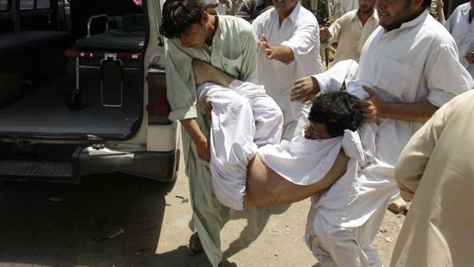 Při útoku na kmenovém území Mohmand zahynuly desítky osob