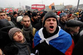 Chceme nové volby, žádají demonstranti po celém Rusku