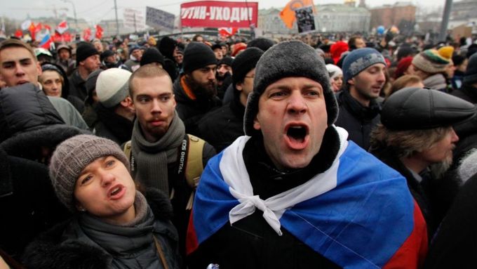 Chceme nové volby, žádají demonstranti po celém Rusku