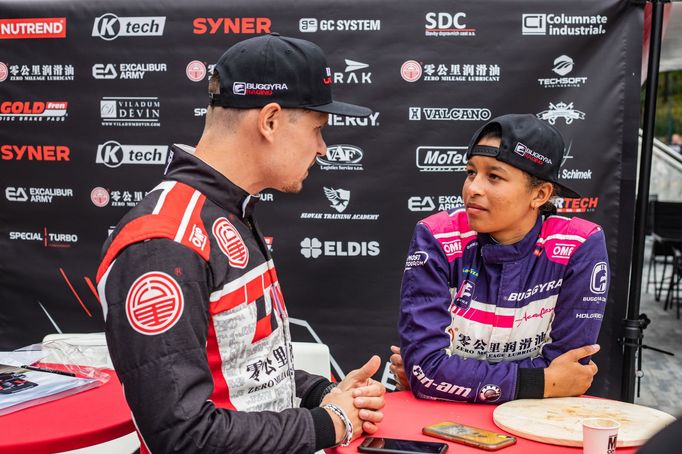 Jarek Janiš s Yasmeen Kolocovou (2020)