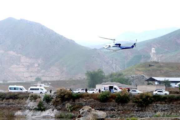 Vrtulník, v němž cestoval íránský prezident Ebrahím Raísí. Při nehodě stroje zemřel.