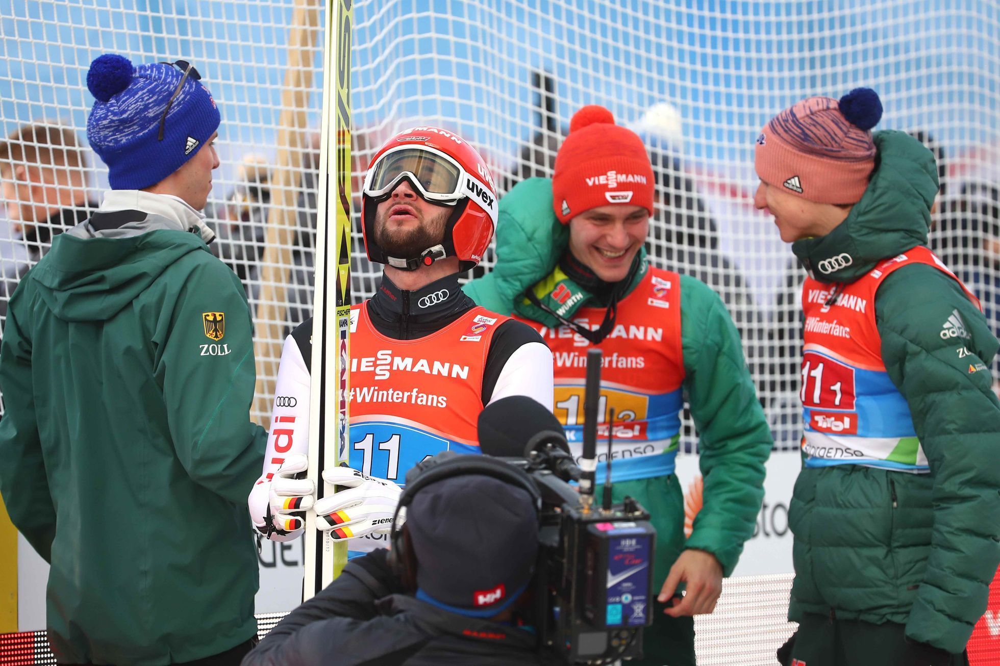 MS v klasickém lyžování 2019, Seefeld: Němečtí skokani na lyžích slaví výhru v týmovém závodě.