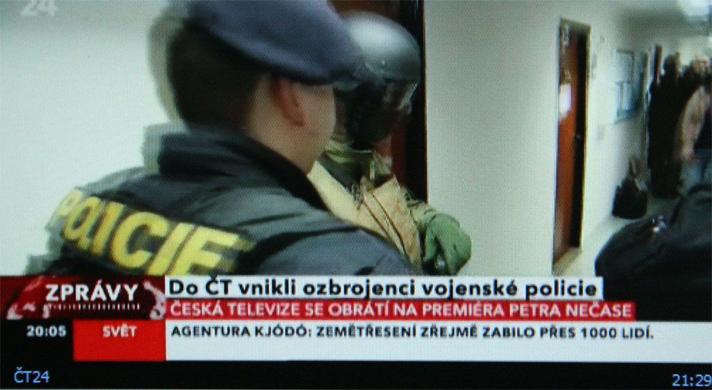 Páteční zásah vojenské policie na Kavčích horách
