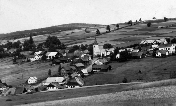 Obec Zhůři na Šumavě v roce 1923