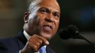 Massachusetts Governor Deval Patrick addresses the first session of the Democratic National Convention in Charlotte, North Carolina September 4, 2012. REUTERS/Eric Thayer (UNITED STATES - Tags: POLITICS ELECTIONS HEADSHOT) Published: Zář. 5, 2012, 3:50 dop.