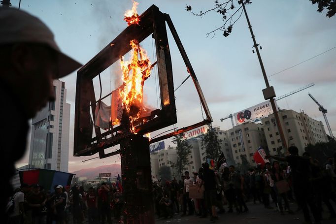 Protestní pochod v Chile.