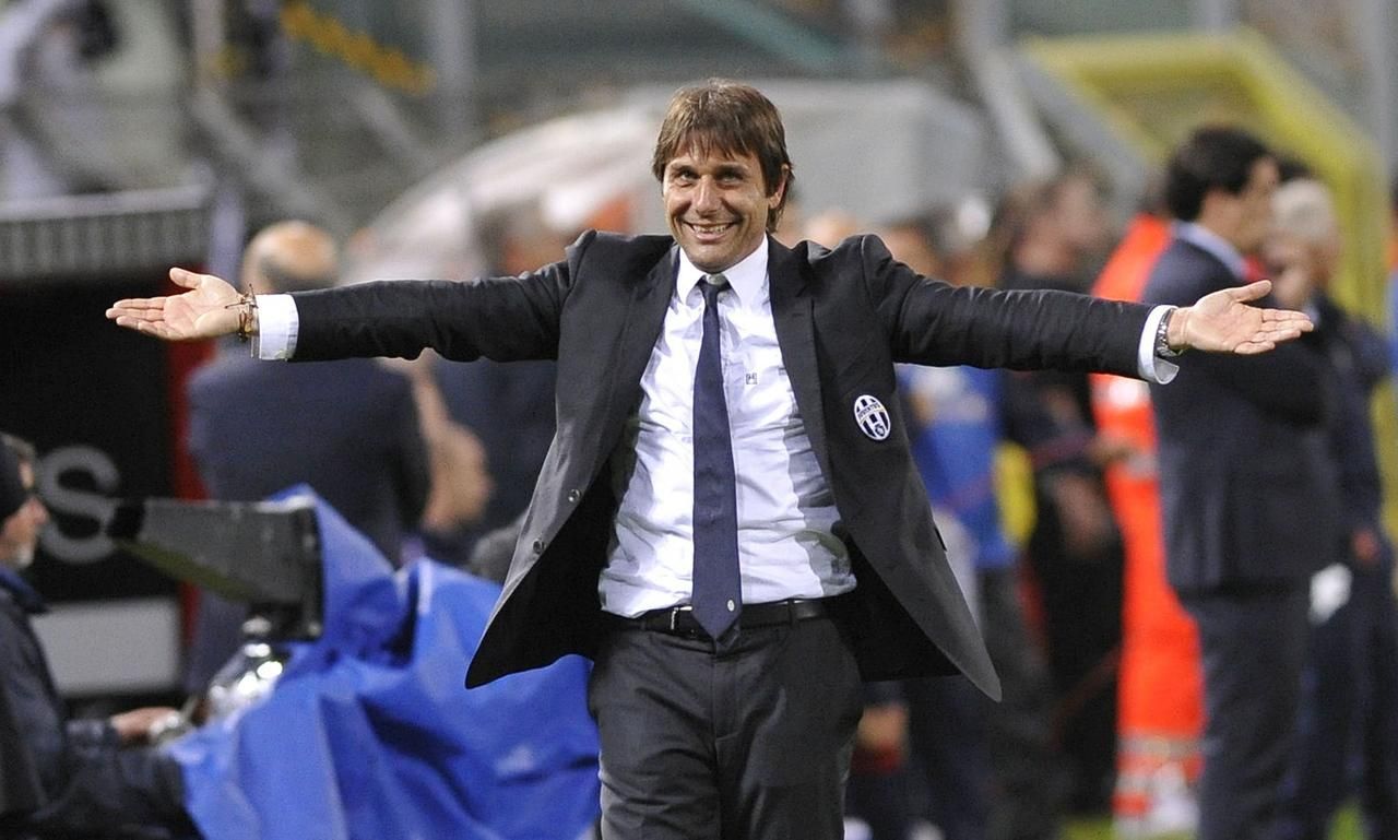 Trenér Juventusu Antonio Conte se raduje ze zisku mistrovského titulu