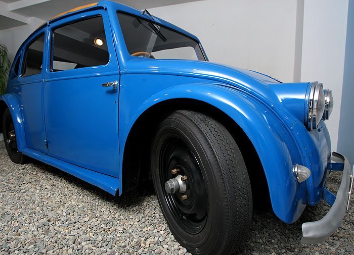 Tatra 570